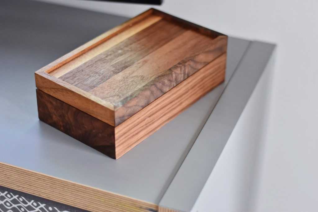 caja de madera